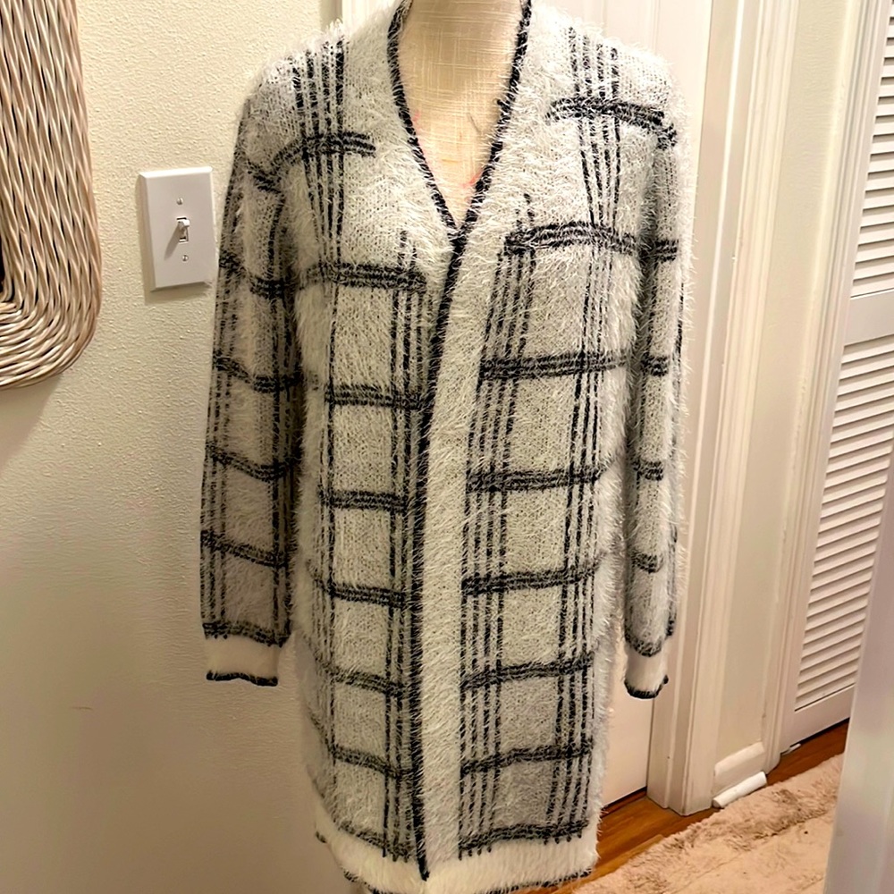 Absolutely Famous cardigan sweater
